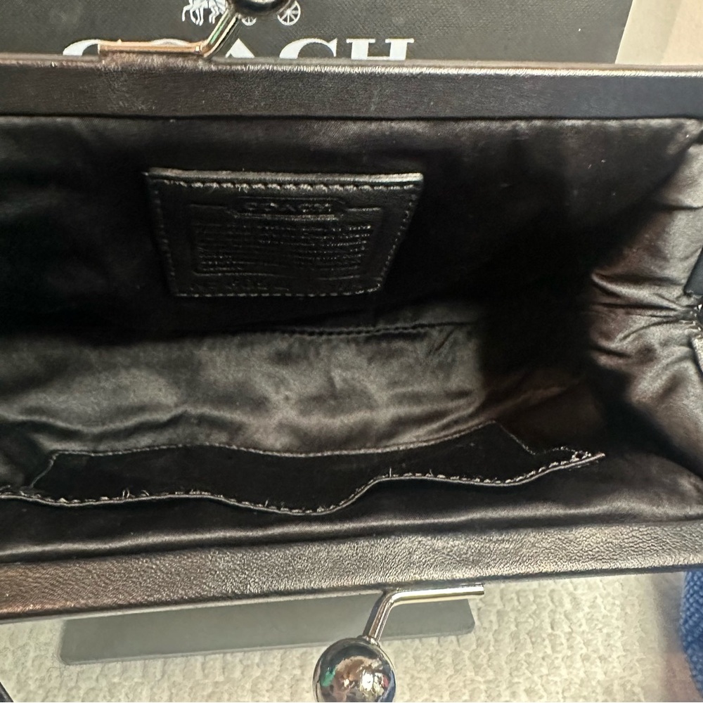 Vintage Coach 2005 kiss lock chenille Black and Silver Wristlet Clutch - Picture 8 of 13